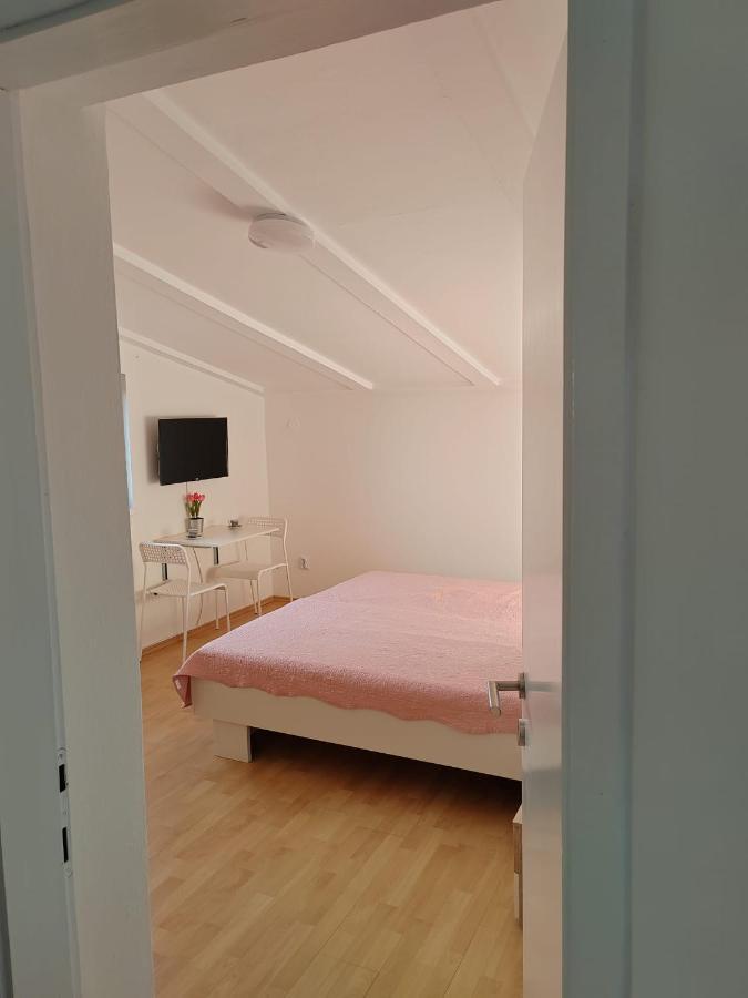 Guesthouse Resan Medulin Bagian luar foto